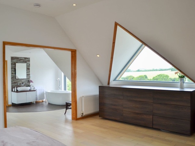 Master Bedroom En-Suite